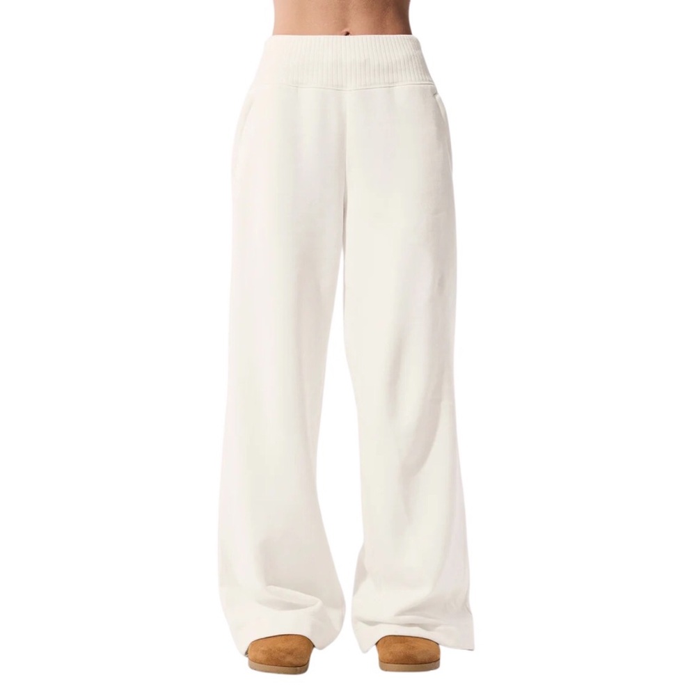 Alo Yoga Serenity Wide Leg Sweatpant Ivory S